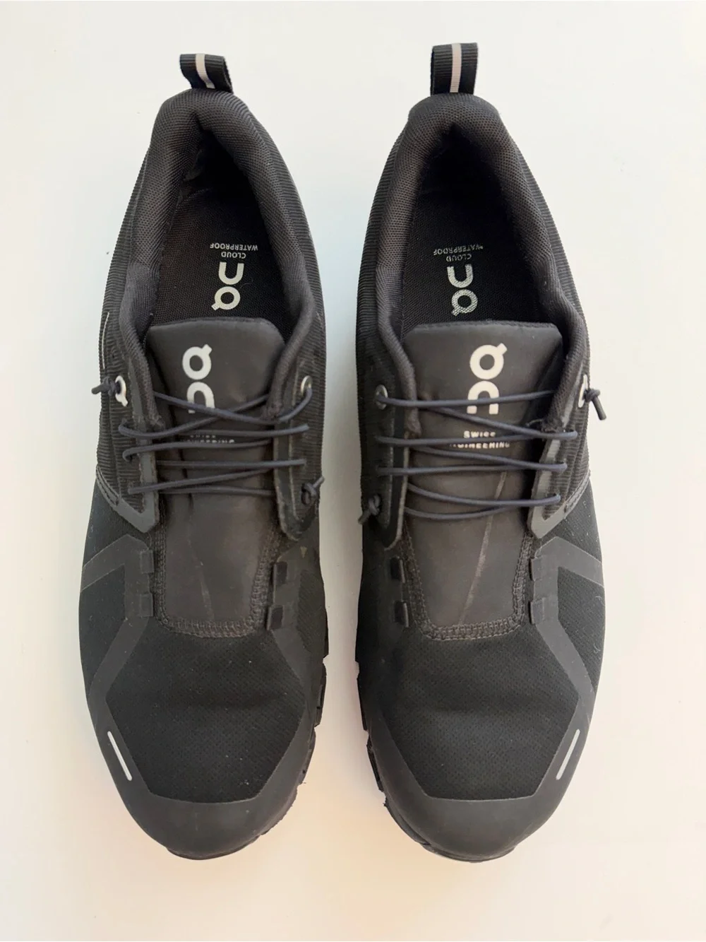 On Cloud 5 Waterproof Sneakers, Men’s Size 11